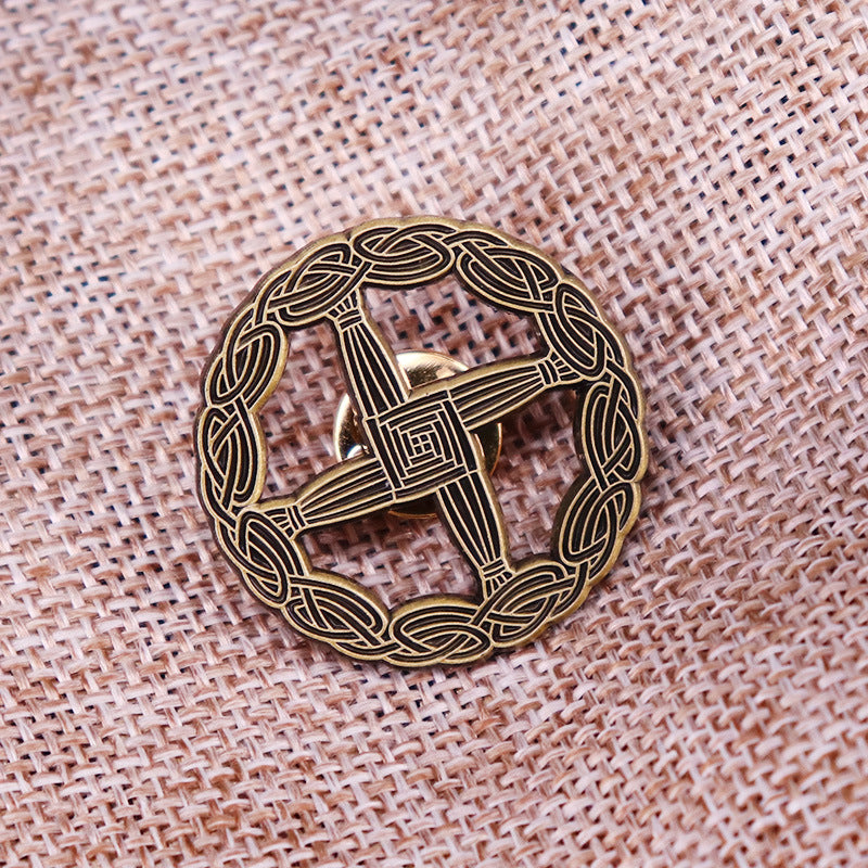 1pc Vintage Celtic Knot Cross Brooch - Antique Brass Norse Viking Jewelry for Men & Women